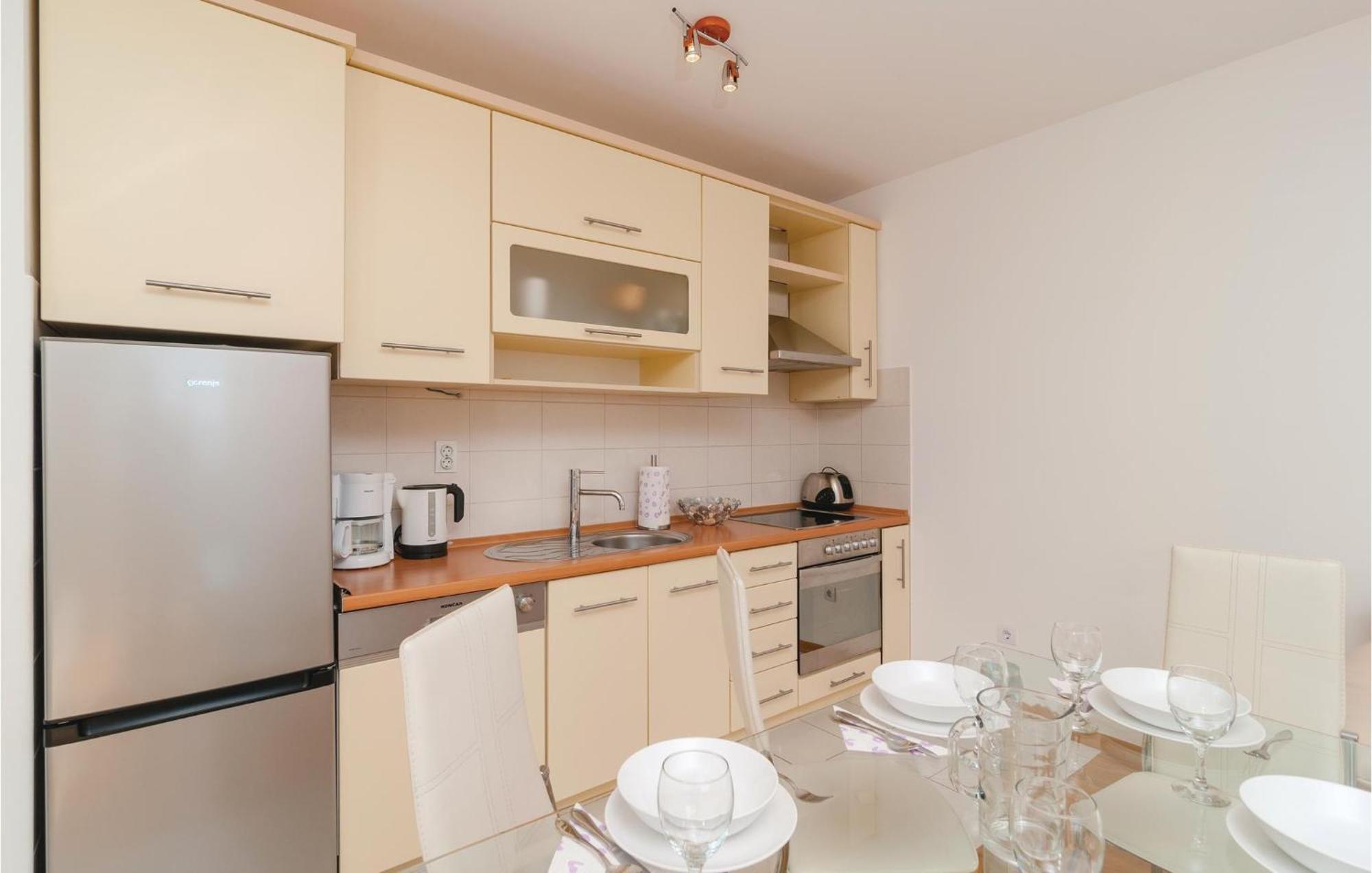 Nice Apartment In Omis With House Sea View Kültér fotó