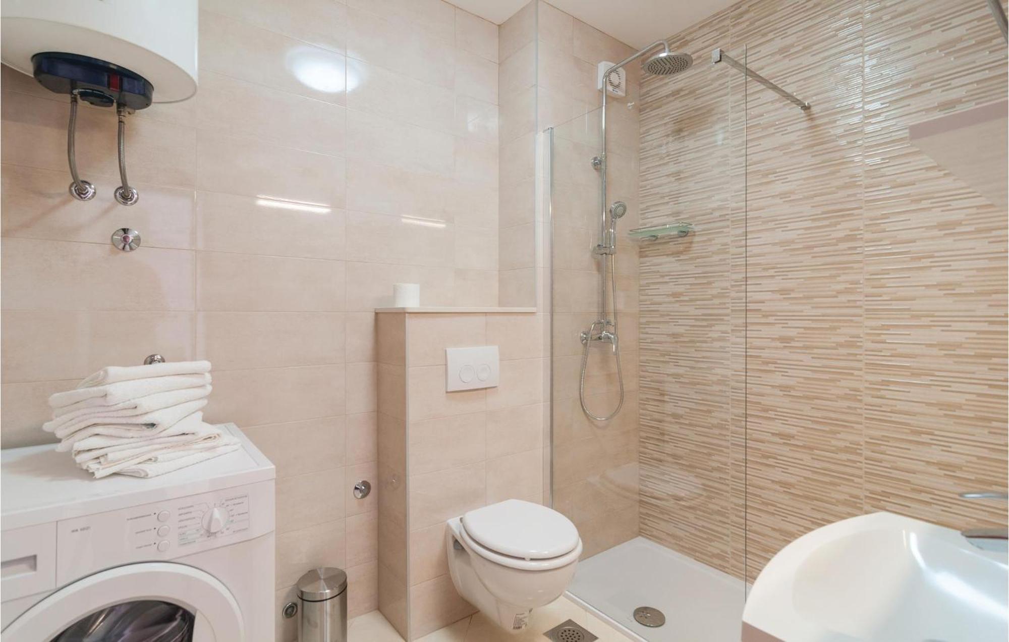 Nice Apartment In Omis With House Sea View Kültér fotó