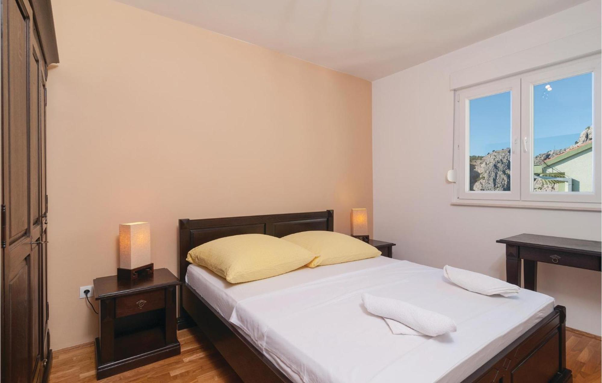 Nice Apartment In Omis With House Sea View Kültér fotó